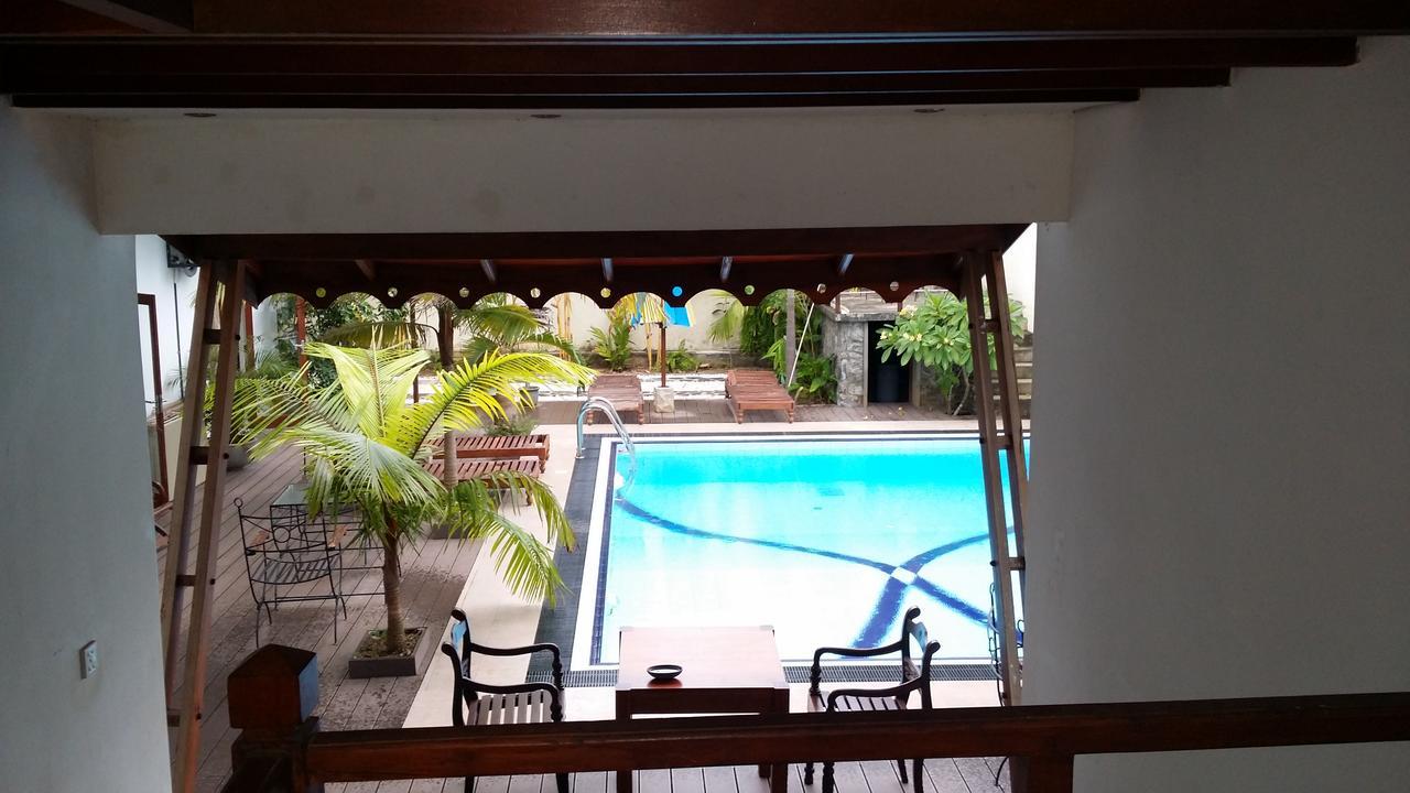วิลลา กาปูรุ Hotel เนกอมโบ ภายนอก รูปภาพ